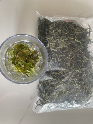 Raspberry sweet leaf can make into natural sweetener instead of sucrose uesd in drink , food , health care and beauty